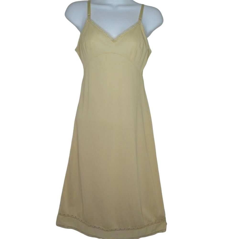 Vintage JC Penny Full Length Dress Slip S Beige Nylon Lace Trim Glam Pin Up USA